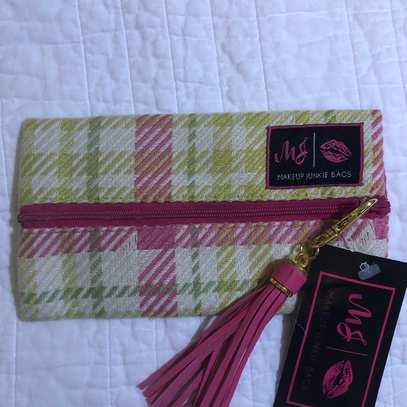 NEW Makeup Junkie Bag Size Mini Sweet Plaid - Picture 2 of 8